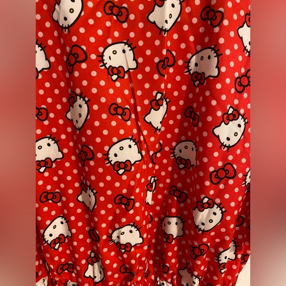 NEW WITH TAGS HELLO KITTY DRESS SANRIO/SHEIN ADULTS - Picture 5 of 9